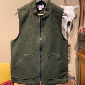 Filson- Medium Wool zipper liner vest.